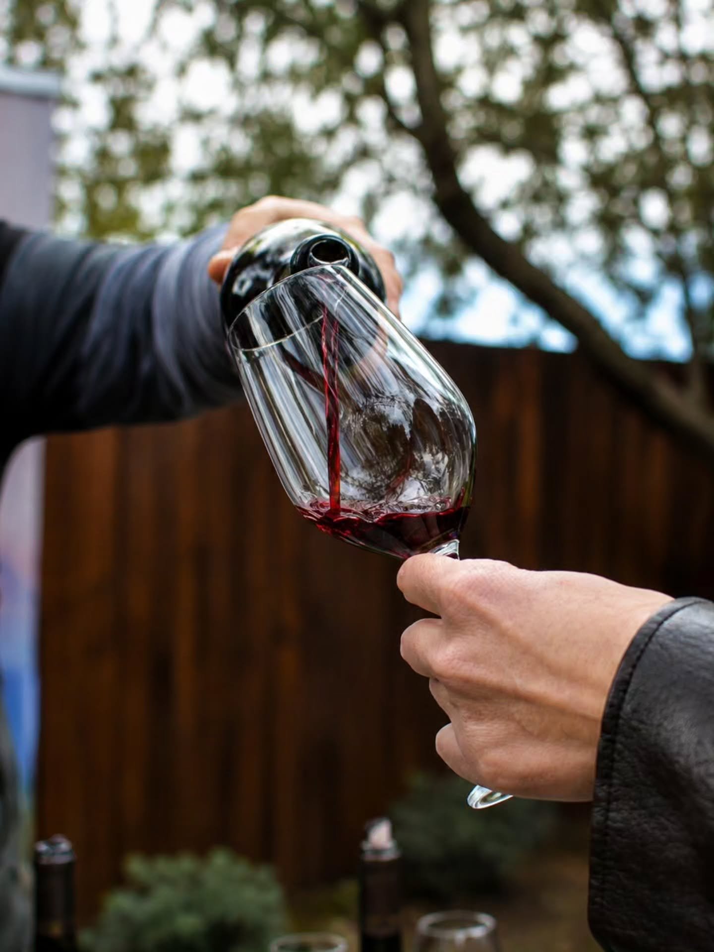 Servicio de vino en Vino a las Chapas